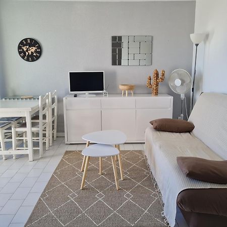 Magnifique Vue Mer Pour Ce T2 Avec Piscine 생시프리앙 외부 사진