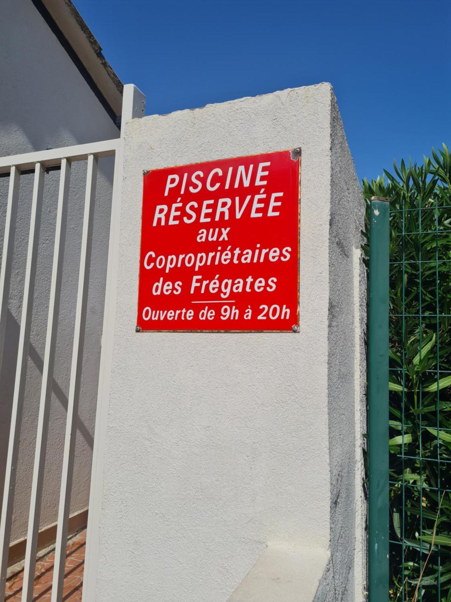 Magnifique Vue Mer Pour Ce T2 Avec Piscine 생시프리앙 외부 사진