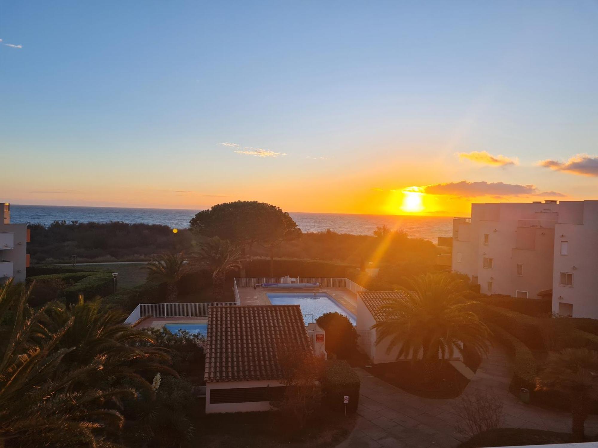 Magnifique Vue Mer Pour Ce T2 Avec Piscine 생시프리앙 외부 사진